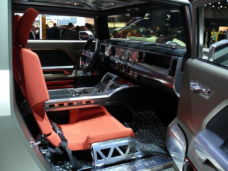 Hummer_HX_P1080577_800.jpg