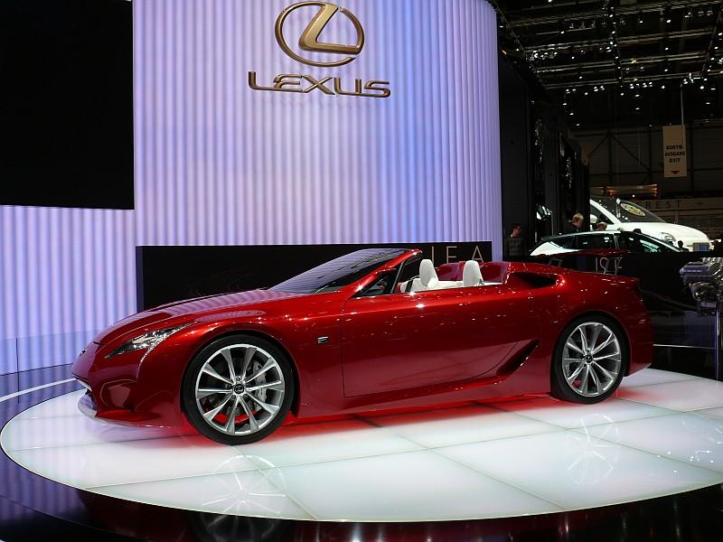 Lexus_P1080978_800.jpg