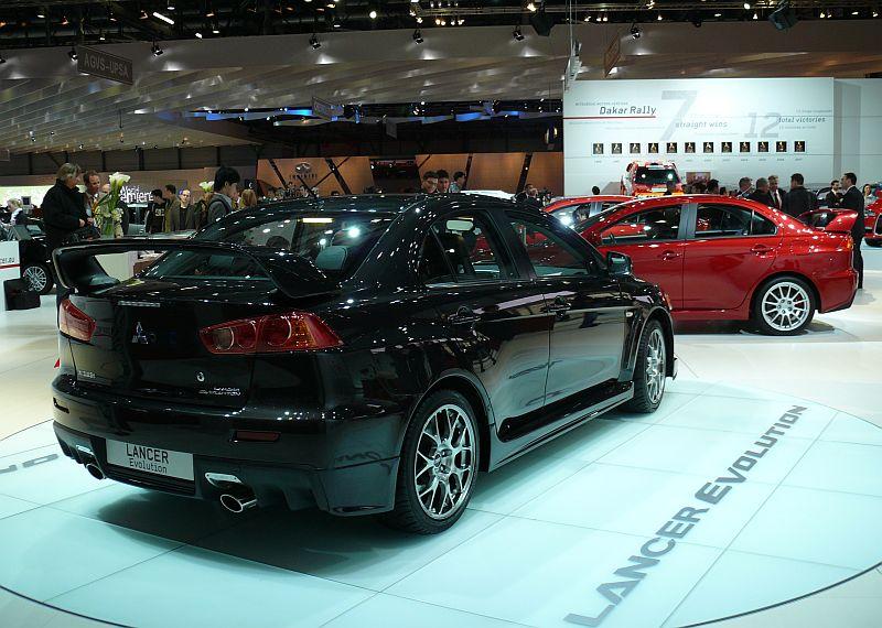 Mitsubishi_P1090320_800.jpg
