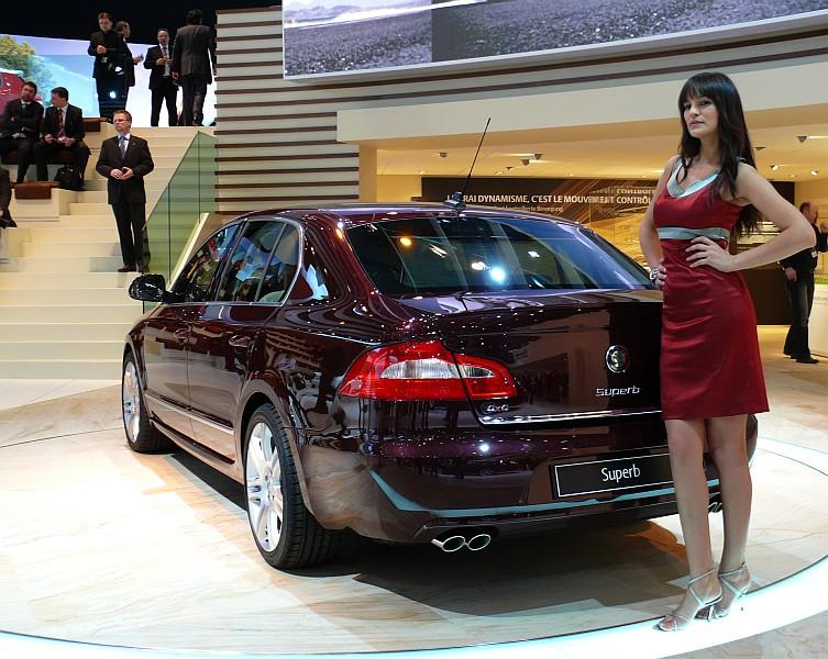Skoda_Superb_P1080384_800.jpg