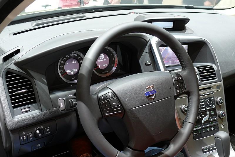 Volvo_XC60_P1080867_800.jpg
