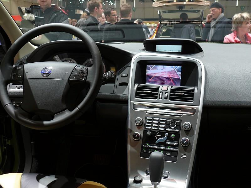 Volvo_XC60_P1080871_800.jpg